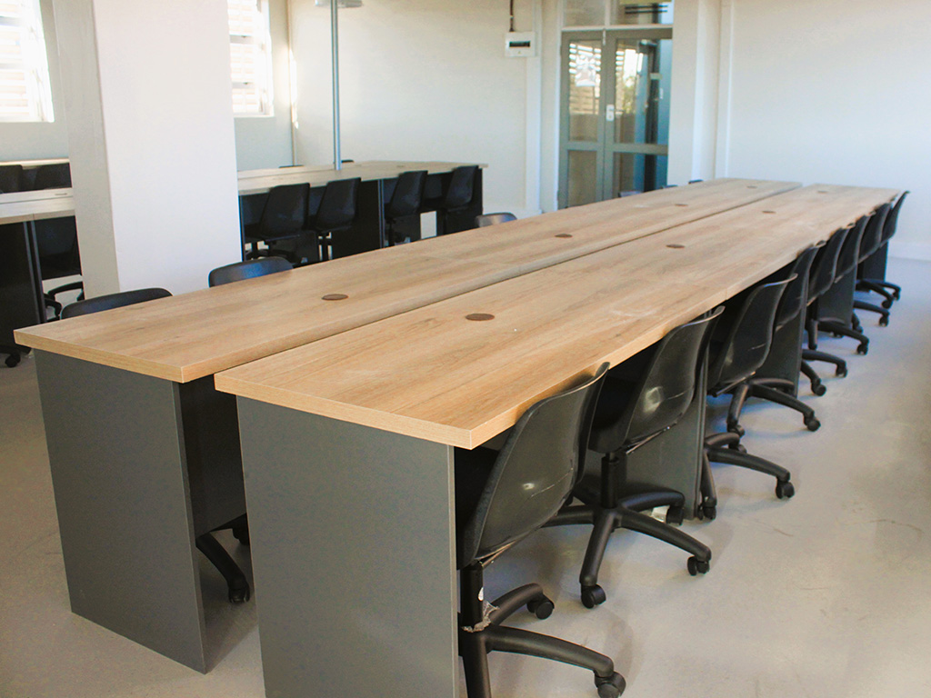 Computer Lab Seats & Desks